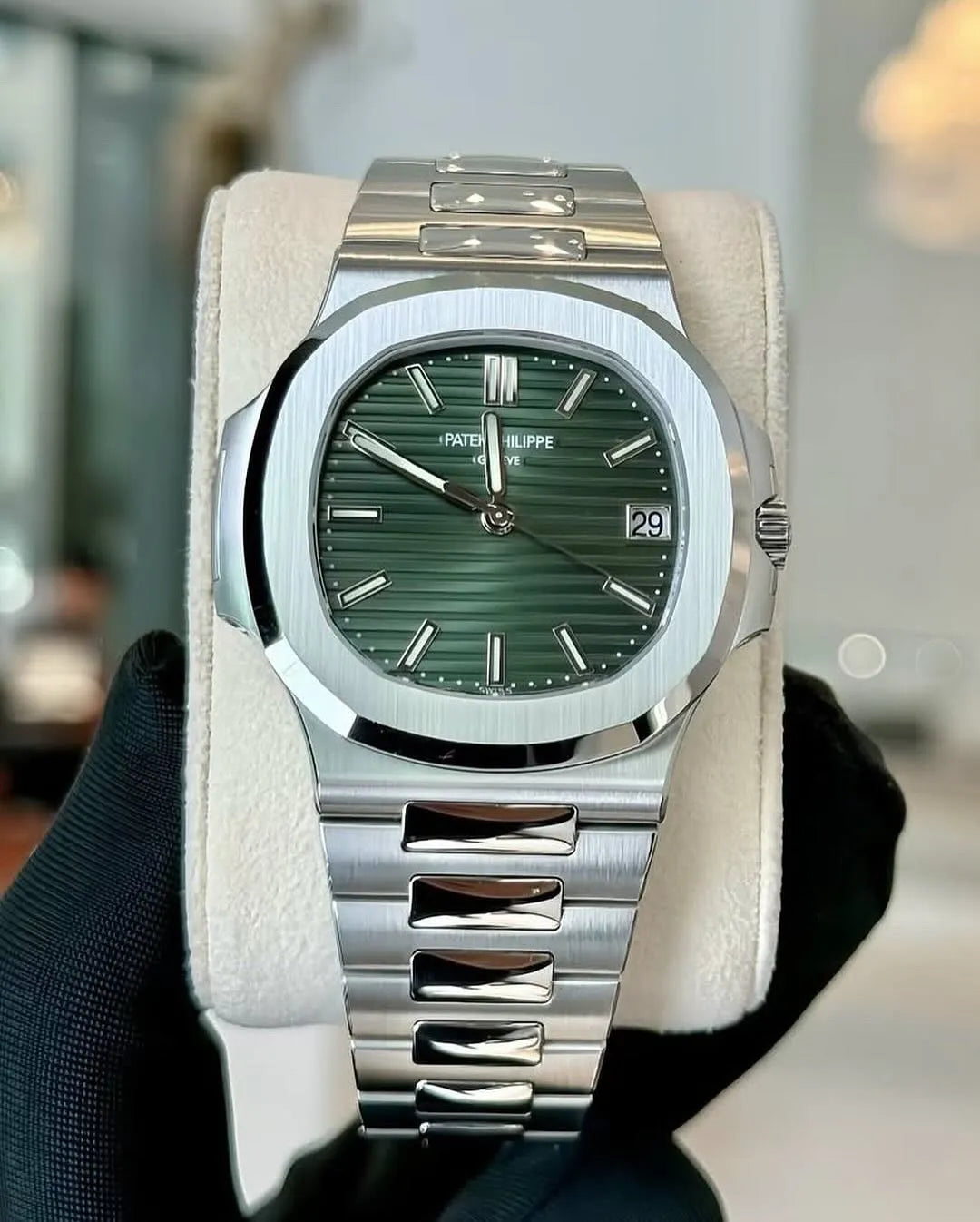 Patek Philippe Nautilus Style – Gold Stainless Steel Chain (Tiffany Blue Dial)