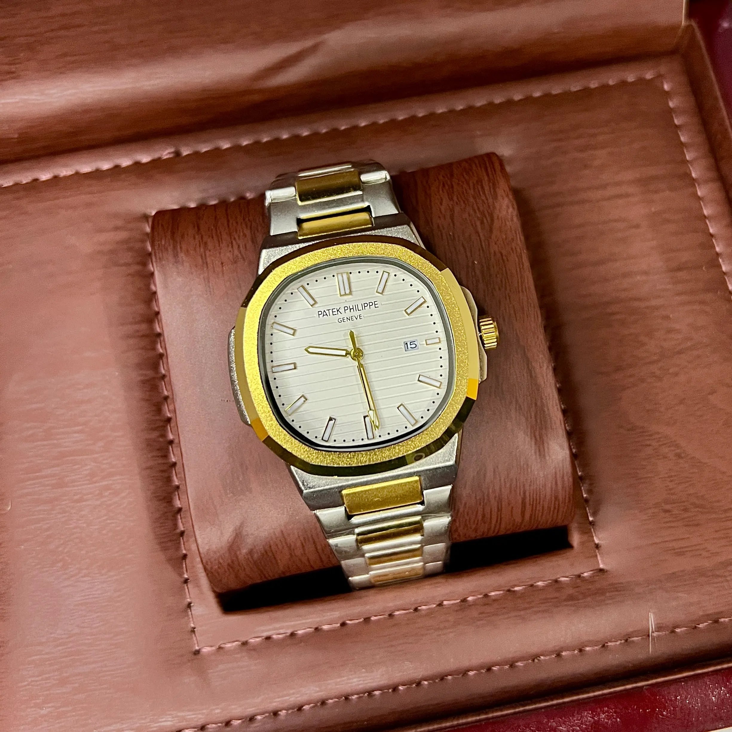 Patek Philippe Nautilus Style – Gold Stainless Steel Chain (Tiffany Blue Dial)