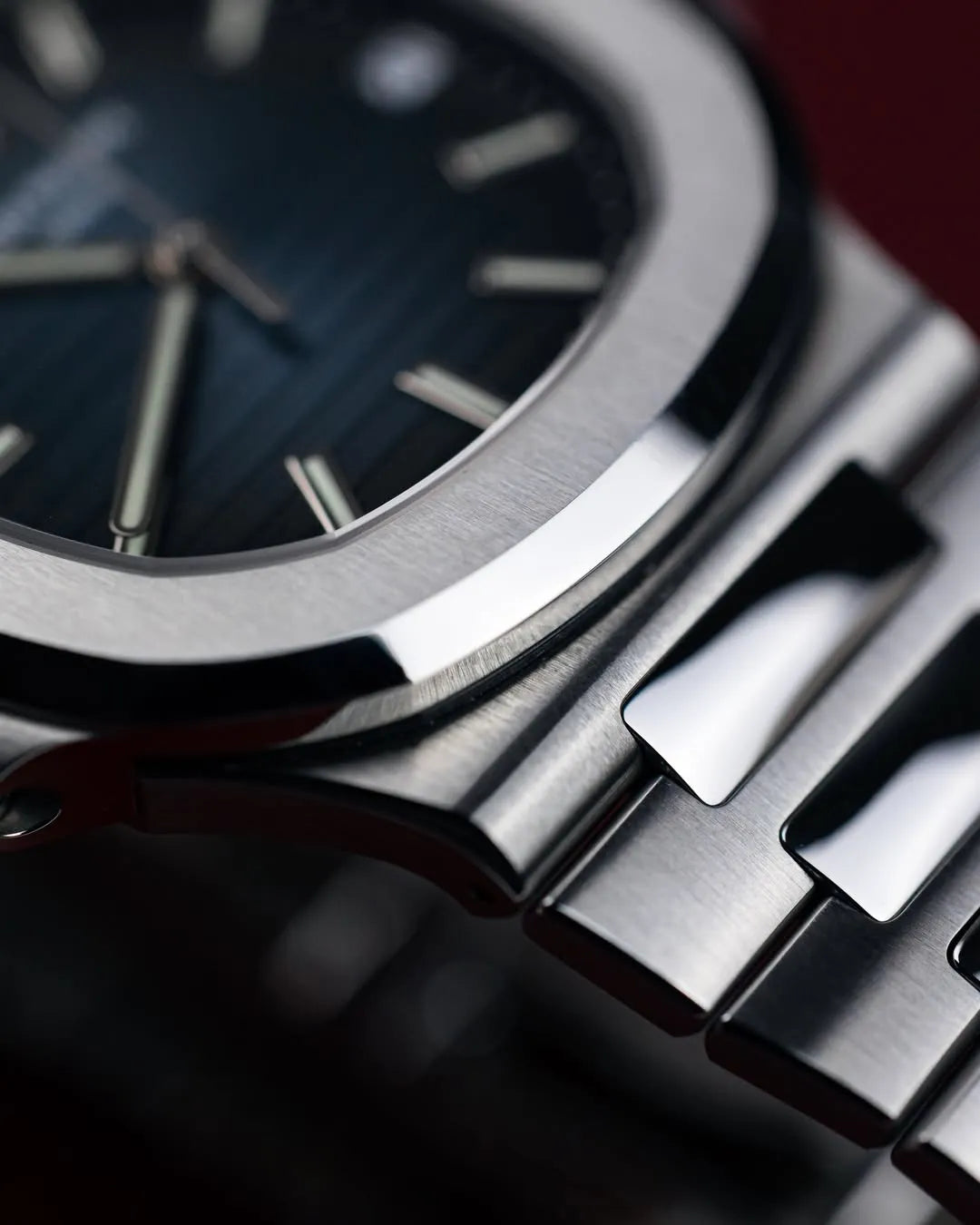 Patek Philippe Nautilus Style – Gold Stainless Steel Chain (Tiffany Blue Dial)