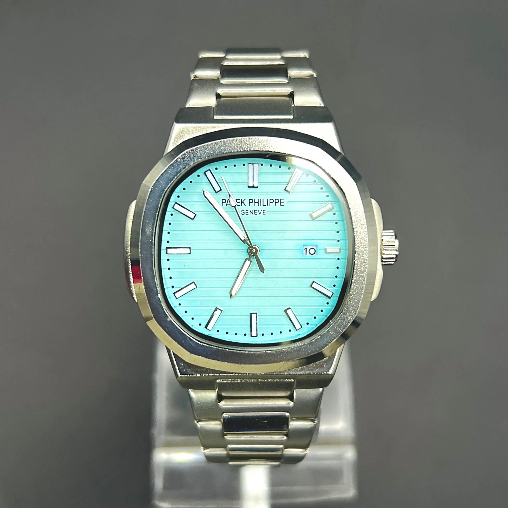 Patek Philippe Nautilus Style – Gold Stainless Steel Chain (Tiffany Blue Dial)