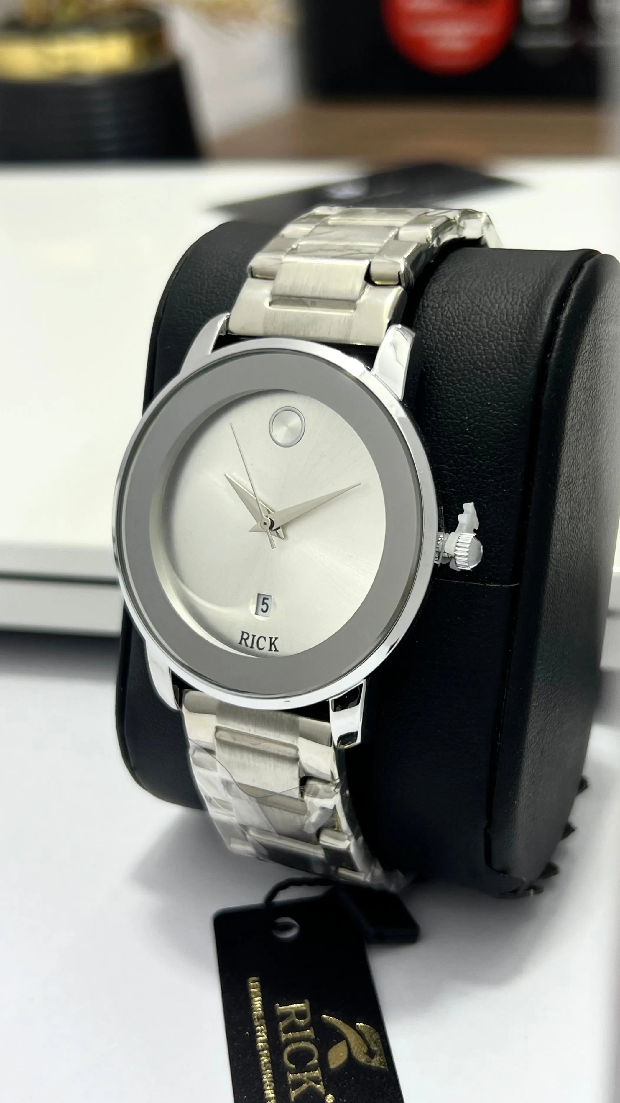 RICK Classic Round Dial – Silver Stainless Steel Chain (Black Dial)